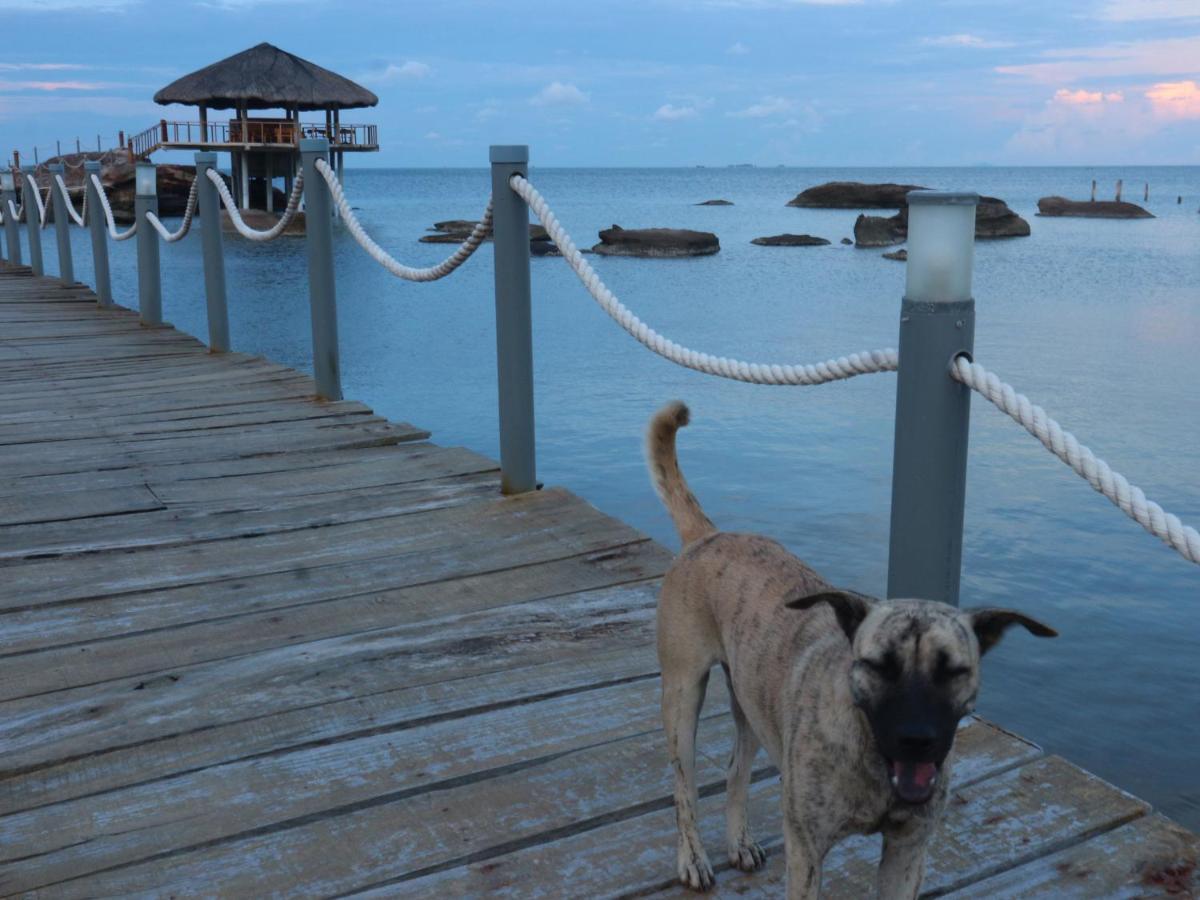 The Pier Phu Quoc Resort Екстериор снимка